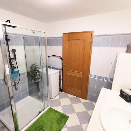 Tarkabarka Apartman Apartment